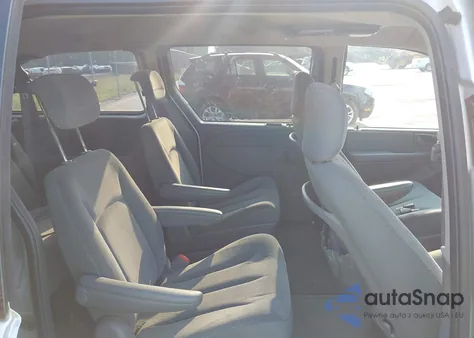 2005 Chrysler Town & Country Lx from USA, damaged, VIN 2C4GP44R25R242571